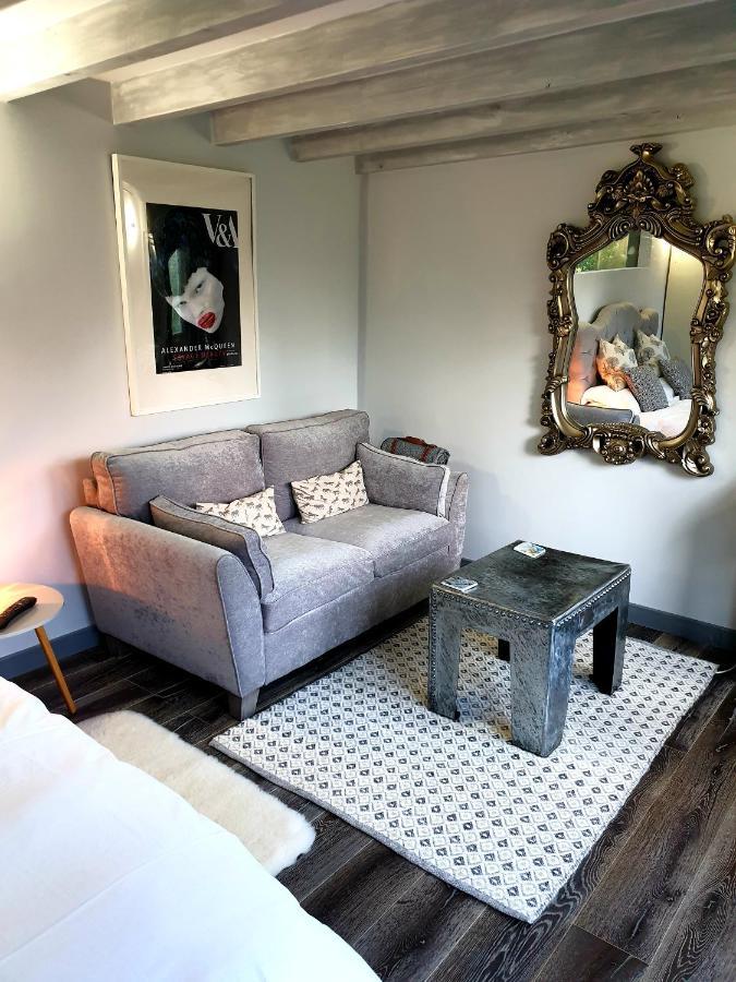The Cozy Shed Hotel Stow-on-the-Wold Exterior photo